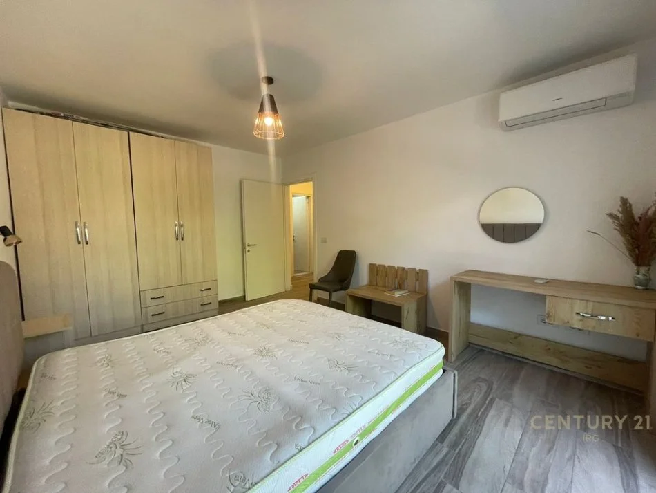 Tirane, jepet me qera apartament 2+1 Kati 2, 80 m² 750 € (Rruga Mine Peza)