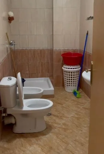 Tirane, jepet me qera apartament 2+1 Kati 1, 83 m² 450 € (Astir)