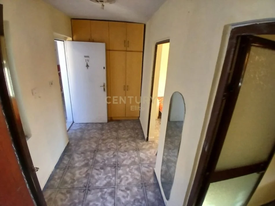 jepet me qera apartament 2+1 Kati 5, 70 m² 500 €