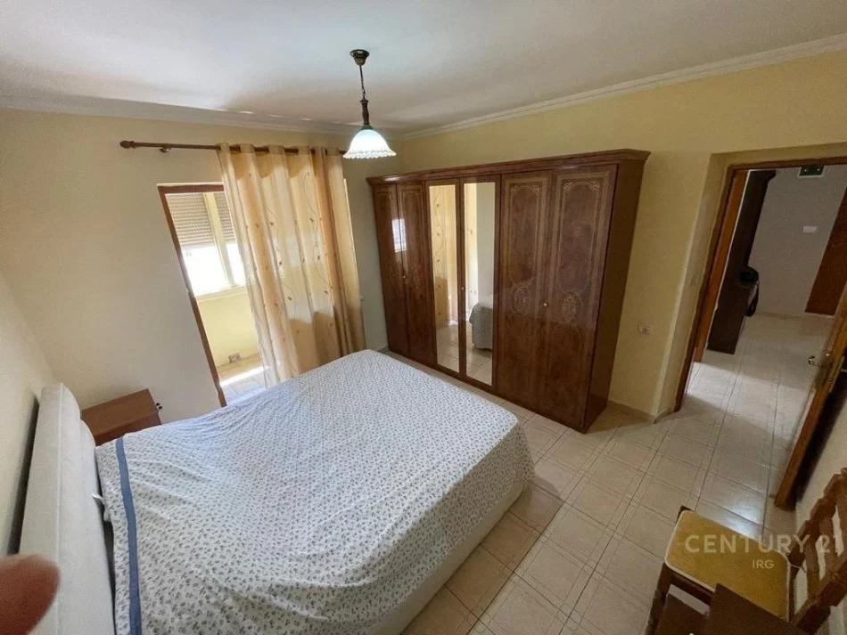 Tirane, shes apartament 2+1 Kati 1, 98 m² 195.000 € (RRUGES FORTUZI)