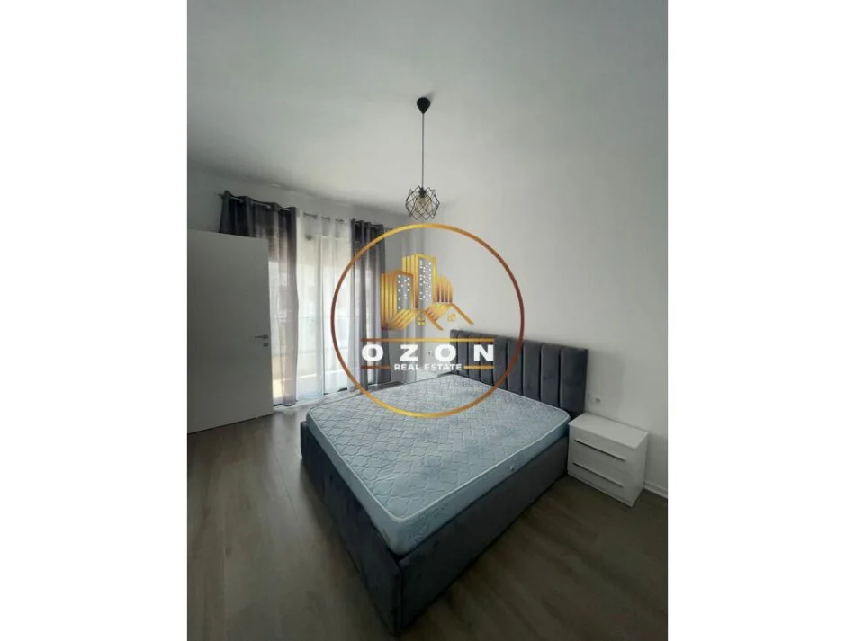 Tirane, jepet me qera apartament 1+1+Ballkon Kati 4, 70 m² 500 € (UET, Porcelan)