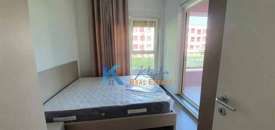 Tirane, jap me qera apartament 2+1+Ballkon Kati 0, 82 m² 500 € (Ali Dem, te kompleksi Mangalem)