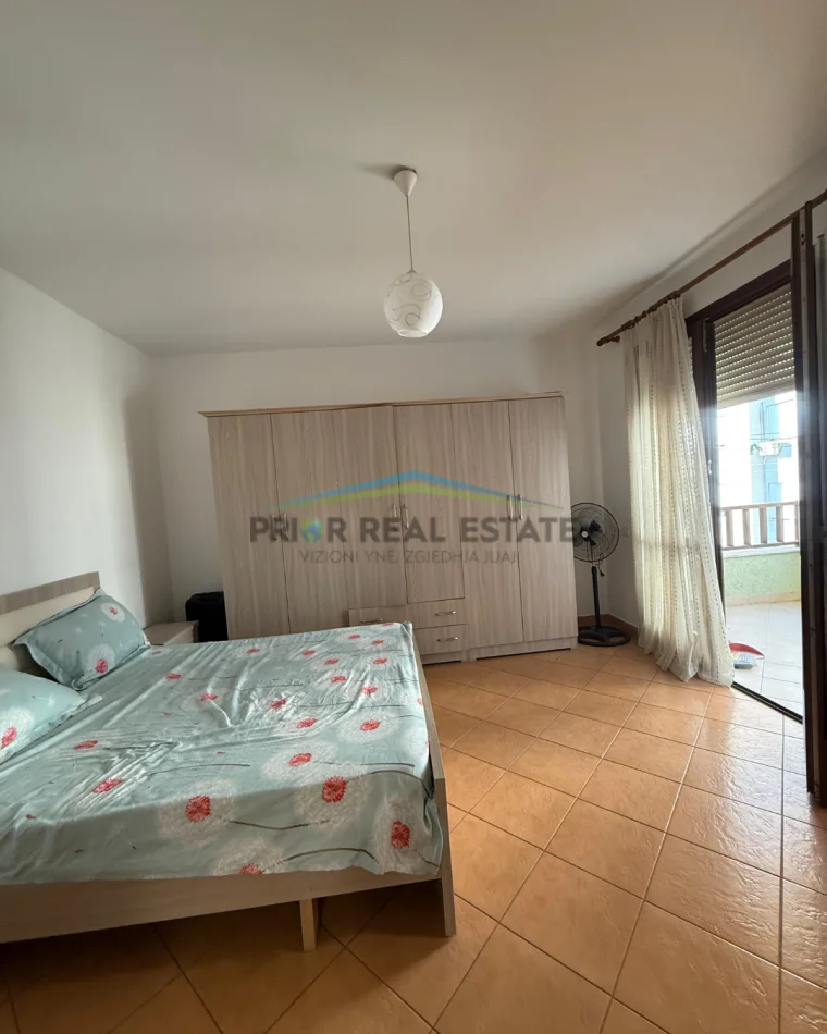 Tirane, jepet me qera apartament 2+1 Kati 2, 120 m² 700 € (Kopshti Botanik)