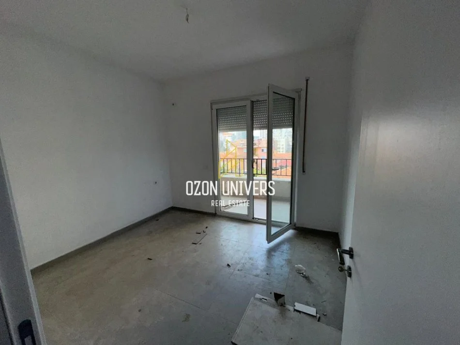 Apartament 2+1 në shitje tek Pazari i Ri!