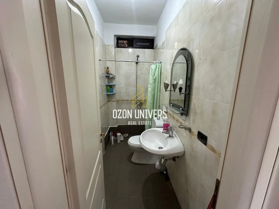 Tirane, jepet me qera apartament 3+1 Kati 6, 100 m² 700 € (Rruga Haxhi Hysen Dalliu)