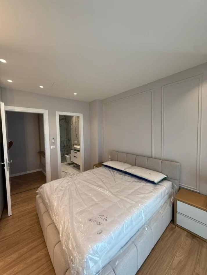 Tirane, jepet me qera apartament 2+1 Kati 11, 120 m² 2.300 € 