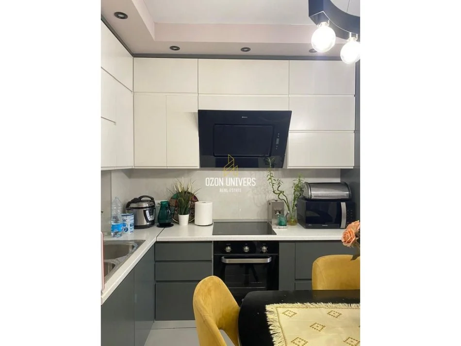 Tirane, jepet me qera apartament 1+1 Kati 7, 70 m² 800€/muaj (Stadiumi Dinamo)