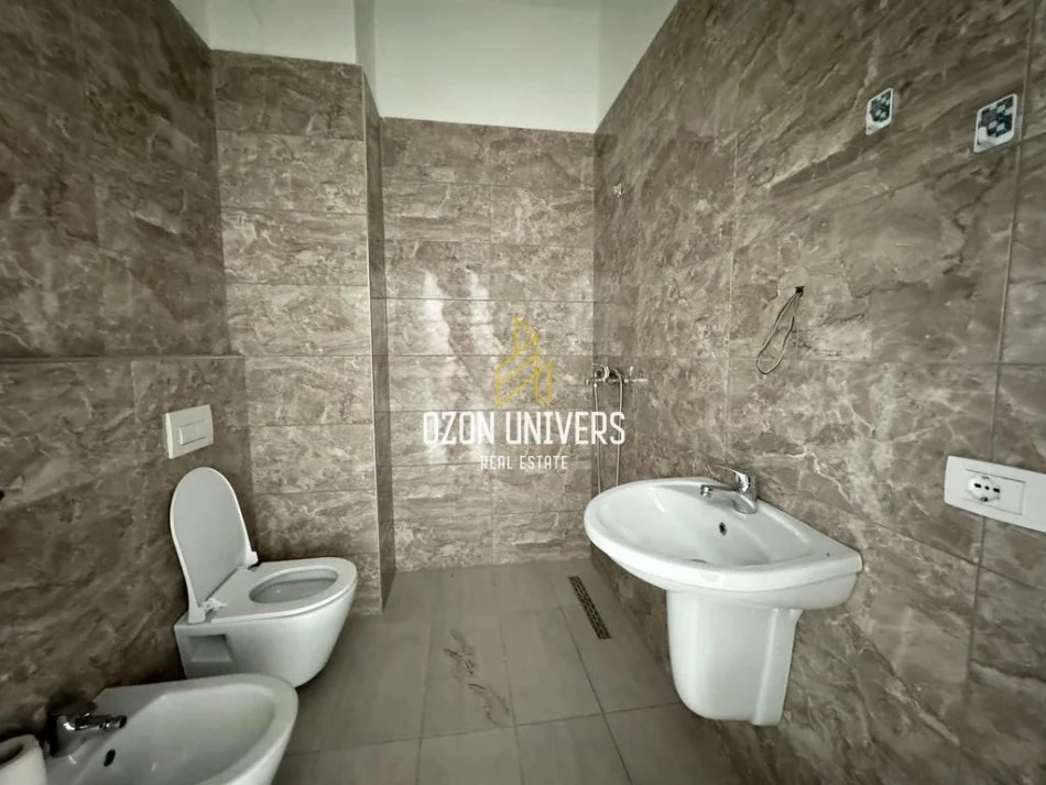 Apartament 3+1+2 për Qira tek Nisharaku pranë Square 21!