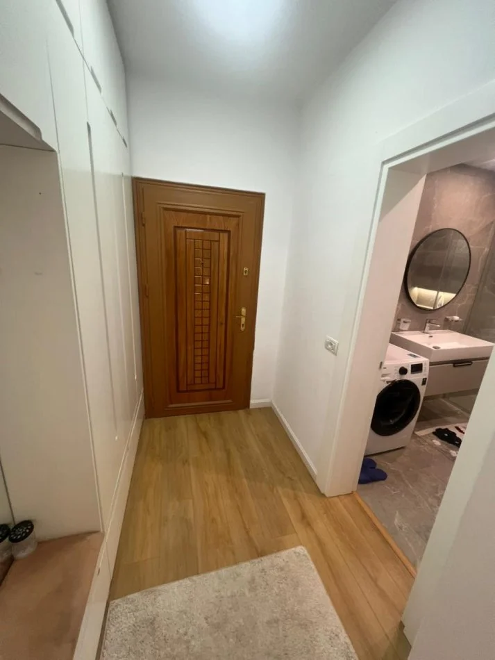 Tirane, jepet me qera apartament 2+1 , 92 m² 147.000 € 