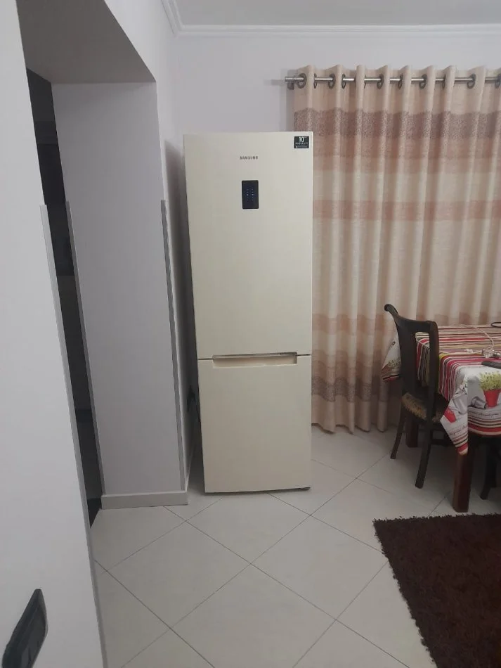 Tirane, jepet me qera apartament 1+1+Ballkon Kati 2, 60 m² 450 € (Vasil Shanto)