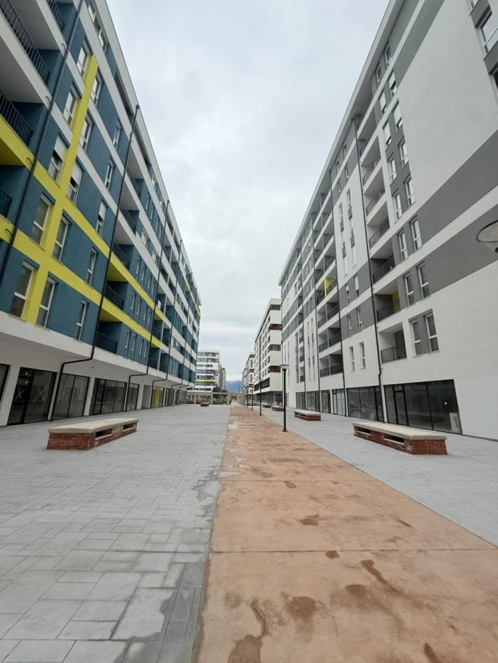 Tirane, shitet apartament 2+1+Ballkon Kati 7, 95 m² 104.600 € (Univers City)