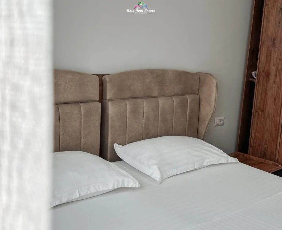 Tirane, jepet me qera apartament 1+1 Kati 6, 60 m² 520 € (Rruga 5 Maj)