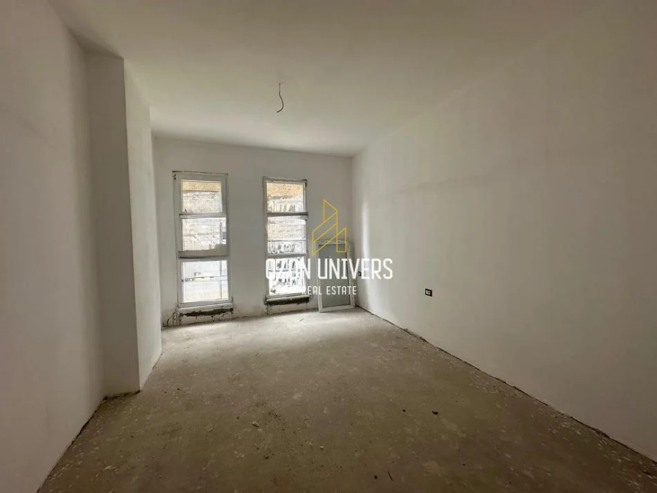 Tirane, shitet apartament 2+1+Ballkon Kati 0, 91 m² 127.187 € (univers city)