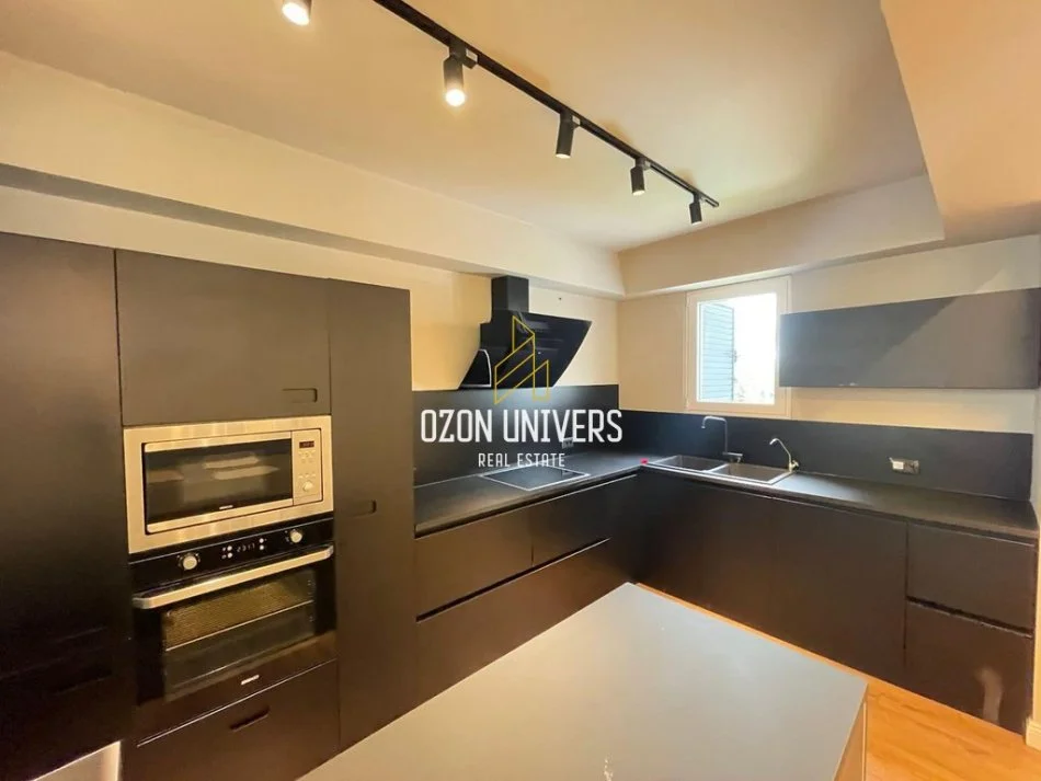 Tirane, shitet apartament 2+1+Ballkon Kati 1, 170 m² 500.000 € (Lundër)