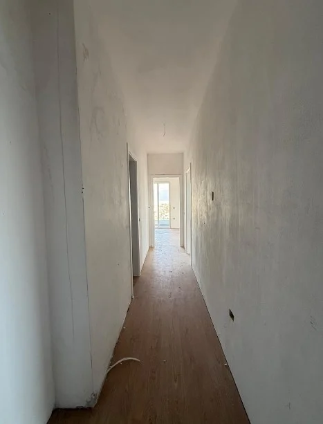 Tirane, shitet apartament 2+1 , 129 m² 128.500 € 