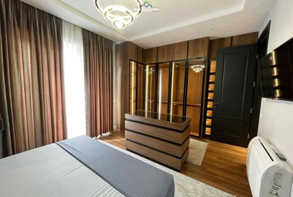 Tirane, jepet me qera apartament 2+1 , (Teg)