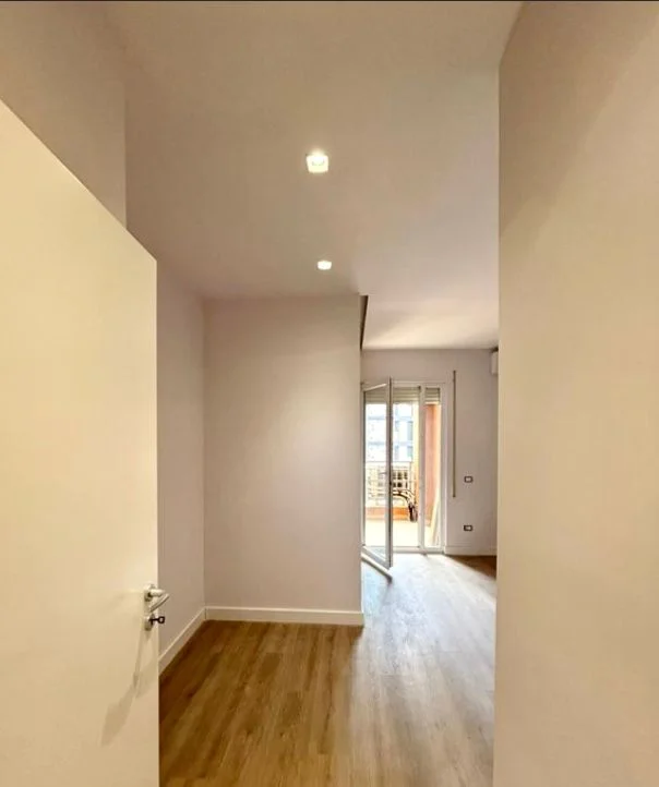 Tirane, shitet apartament 2+1+Ballkon Kati 5, 97 m² 250.000 € 