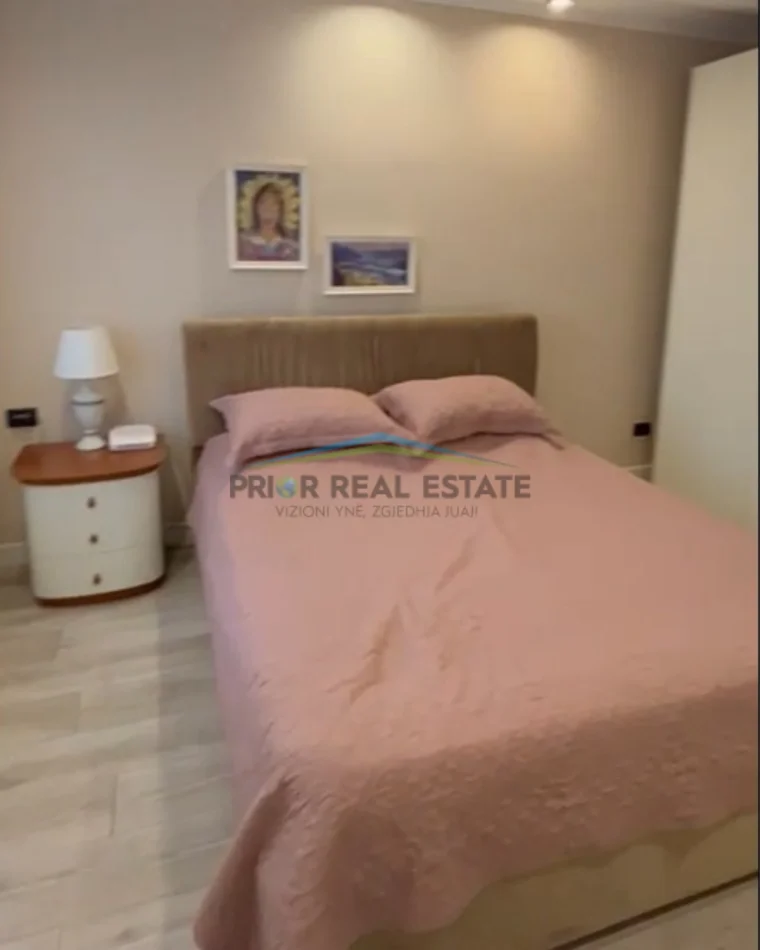 Tirane, Shiten 2 Apartamente ,  Kati 7, 112 m² 350.000 € (Qender)