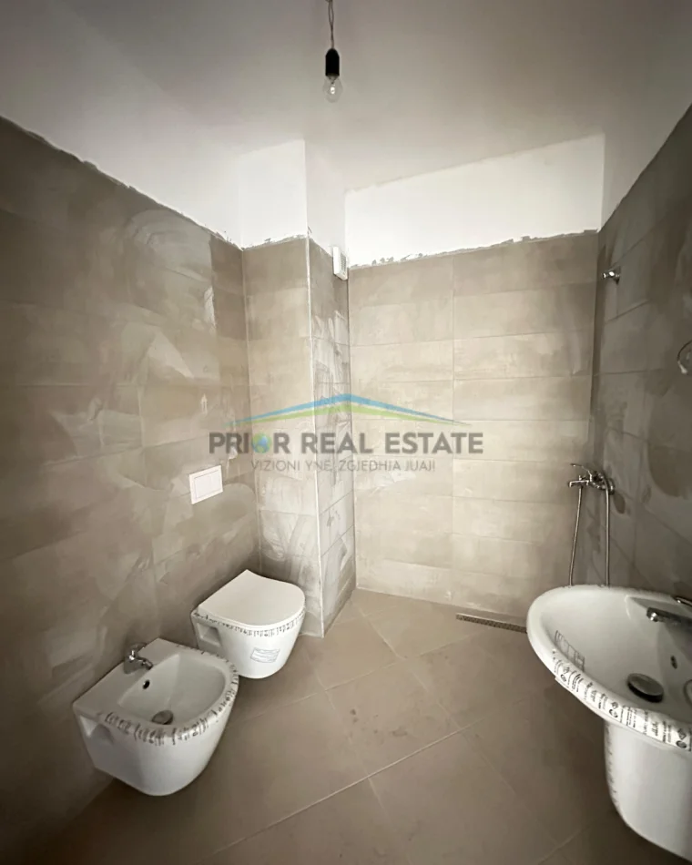 Tirane, shitet apartament 1+1 Kati 3, 60 m² 128.000 € (Rruga Don Bosko)