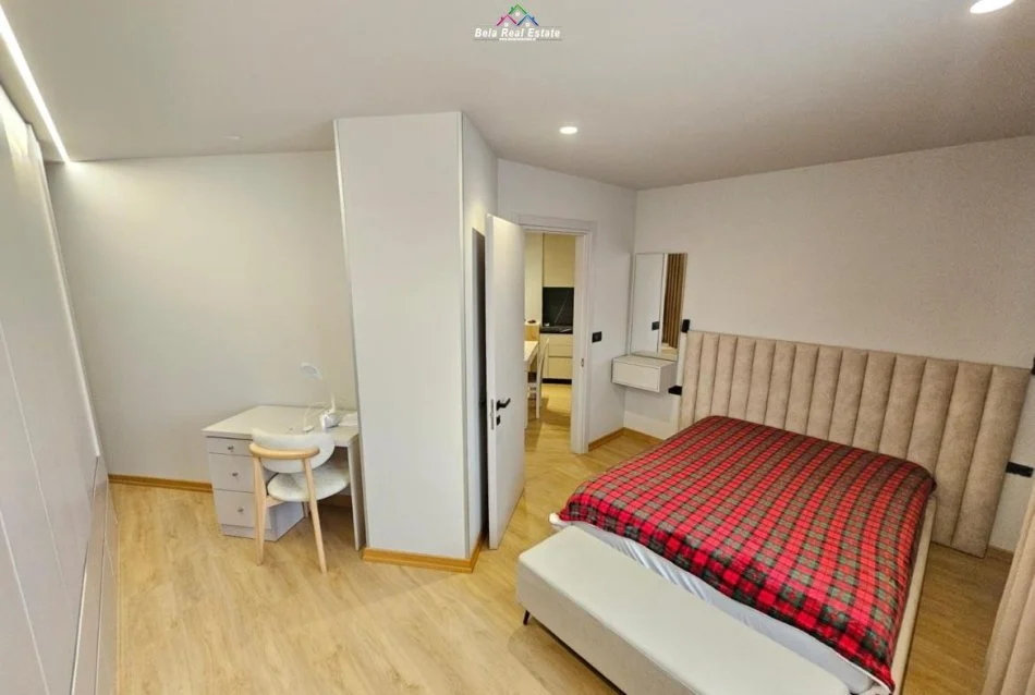 Tirane, jepet me qera apartament 1+1 Kati 4, 75 m² 830 € (vasil shanto)