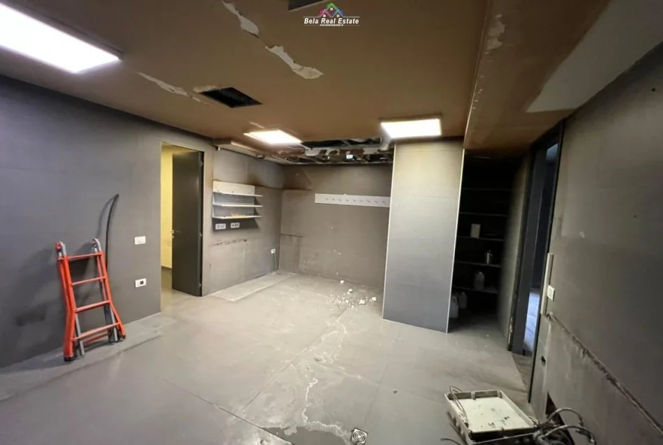 Tirane, jepet me qera zyre , 630 m² (Stadiumi Dinamo)