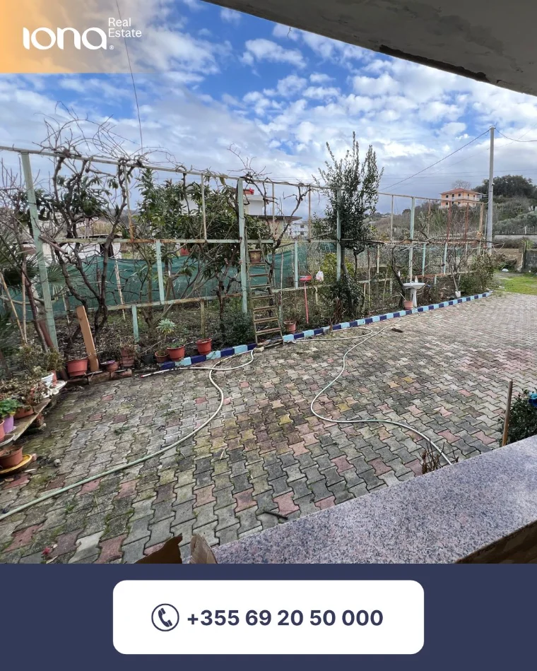 Golem, shitet Vile , 1.000 m² 140.000 € (në qendër të Golemit)