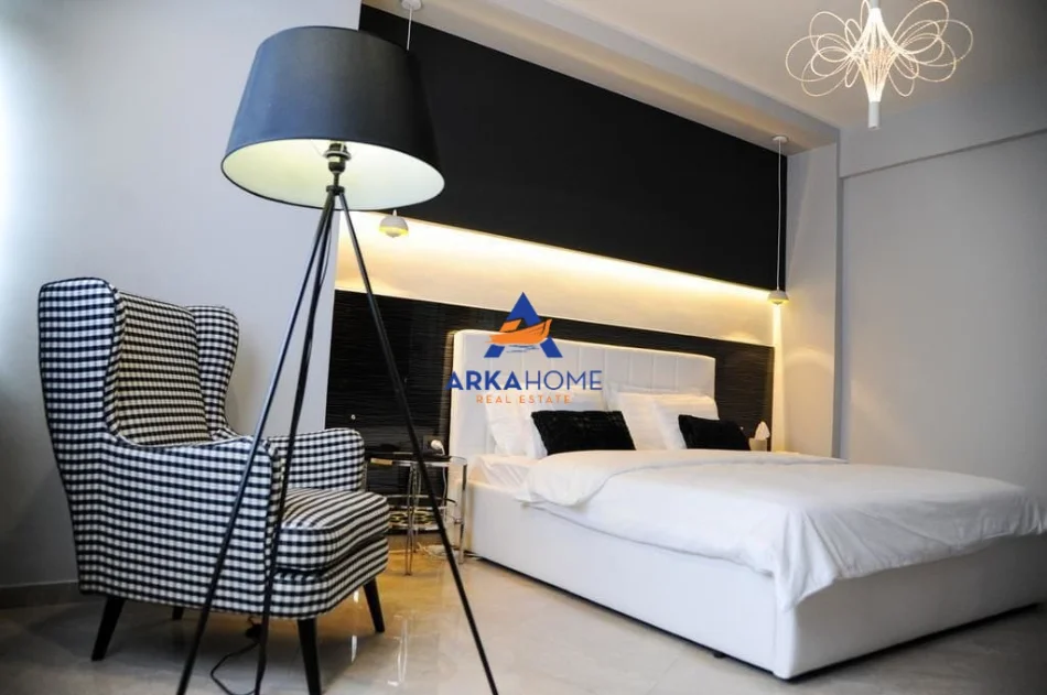 Tirane, jepet me qera apartament 2+1+Ballkon Kati 6, 96 m² 950 € 