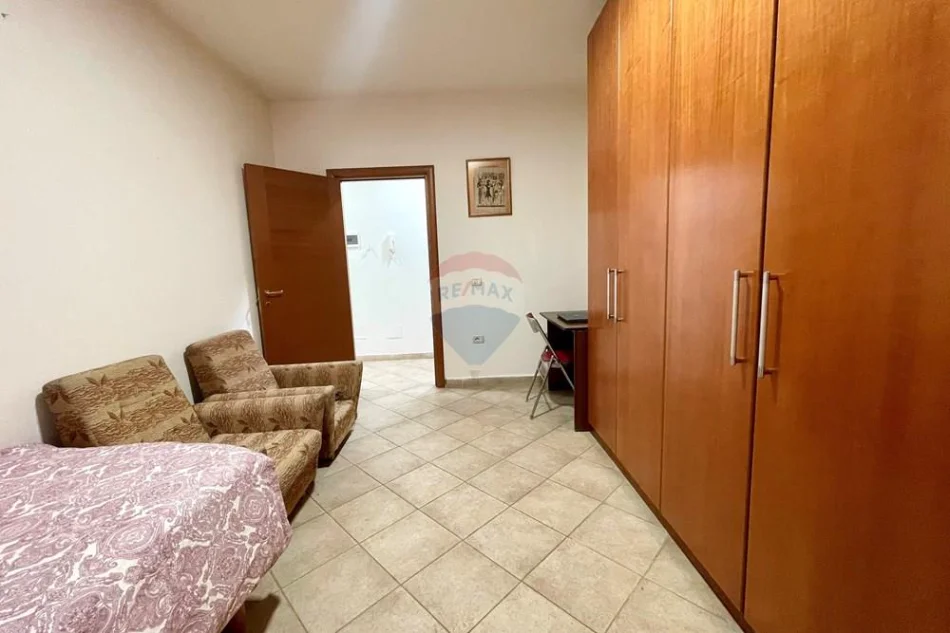 Apartament ne shitje, 2+1 i mobiluar prane Nobis! (300'000 Euro)