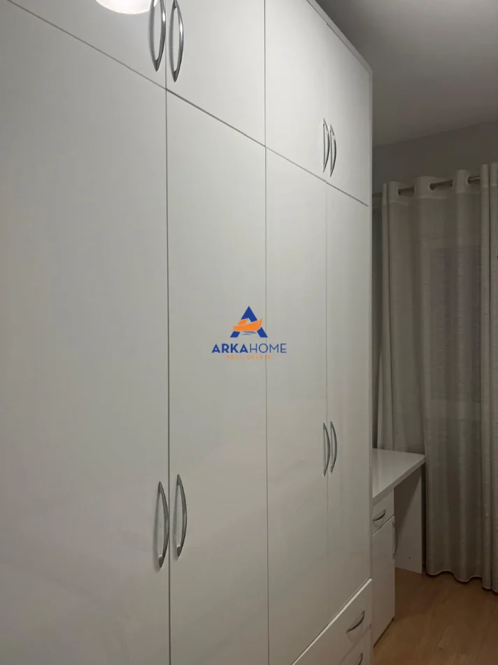 Tirane, shitet apartament 2+1+Ballkon Kati 3, 94 m² 253.000 € 