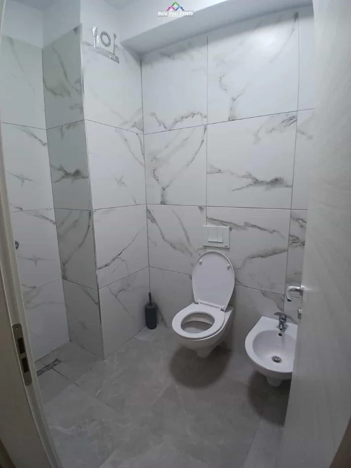 Tirane, jepet me qera apartament 1+1 Kati 4, 60 m² 470 € (Rruga Dritan Hoxha)