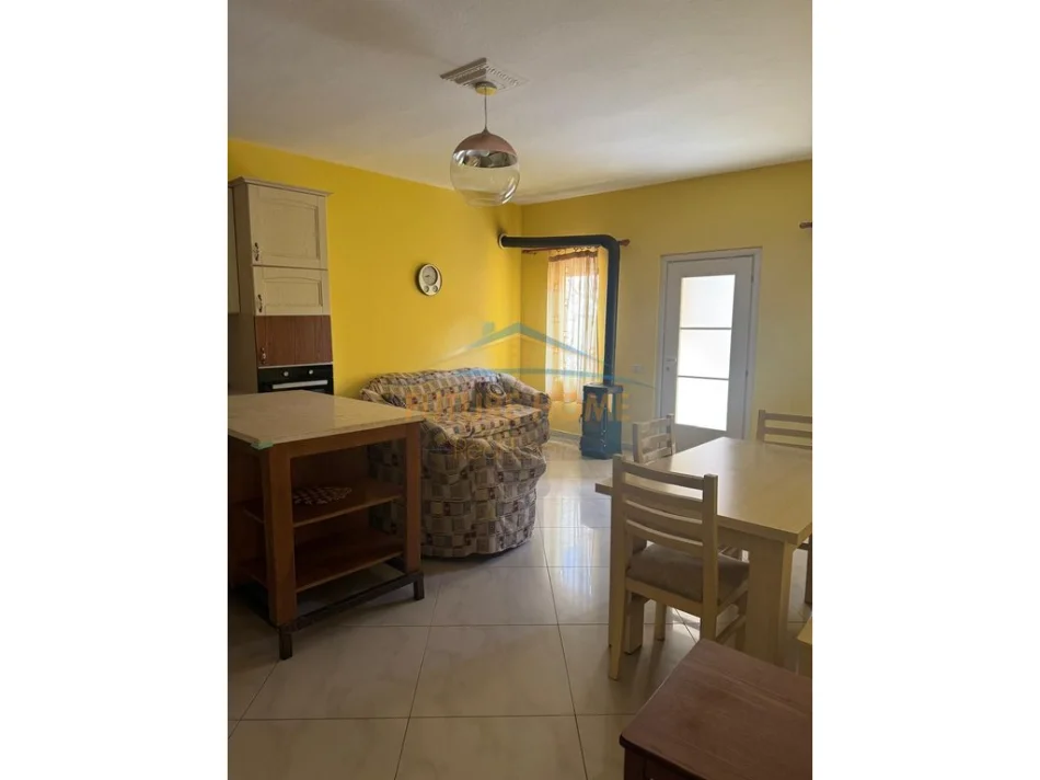 Tirane, jepet me qera apartament 2 Katshe , 1.055 m² 1.055 € (Sauk)