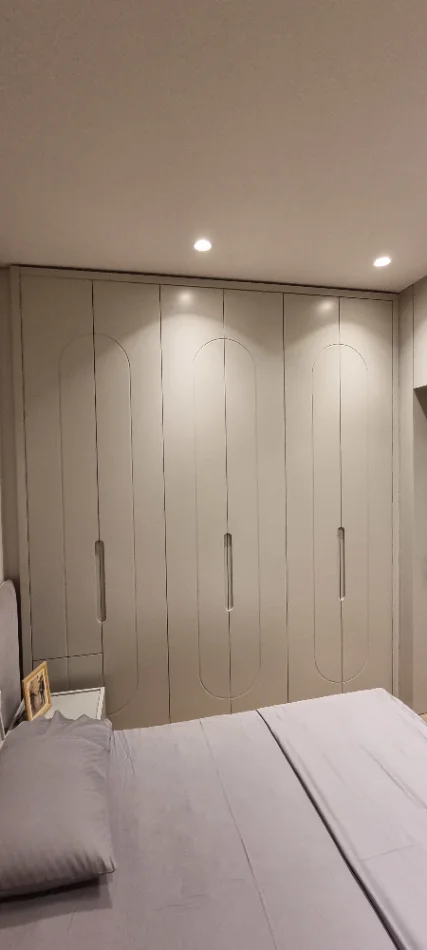 Tirane, jepet me qera apartament 1+1 Kati 2, 110 m² 900 € (Kodra e Diellit)