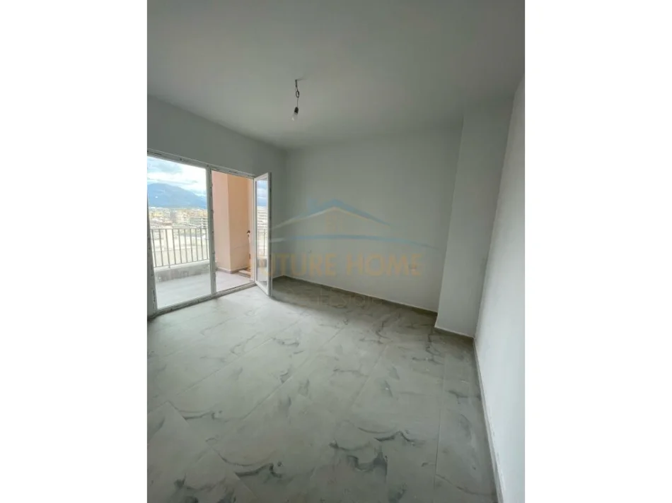 Tirane, shitet apartament 1+1+Ballkon Kati 8, 75 m² 124.000 € (LAPRAKE)