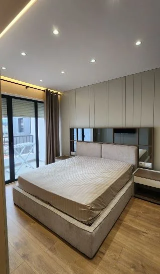 Tirane, shitet apartament 2+1+Ballkon Kati 3, 118 m² 370.000 € 