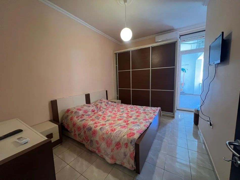 Tirane, shitet apartament 2+1 , 83 m² 235.000 € (rruga e kavajes)