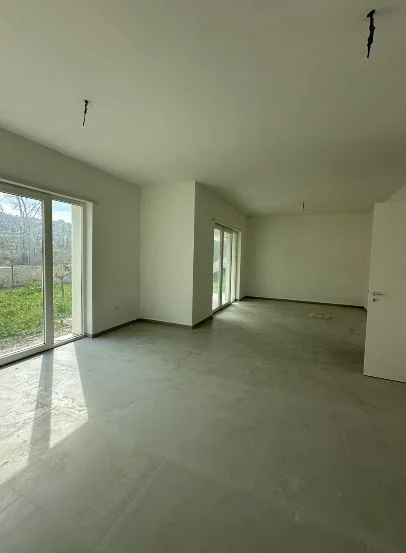 Tirane, shitet Vile 3 Katshe , 352 m² 1.050.000 € 