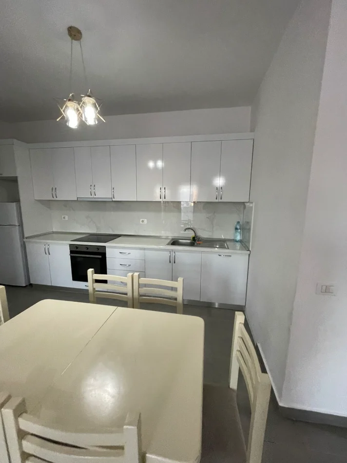 Tirane, shes apartament 2+1+Aneks+Ballkon Kati 5, 113 m² 102.000 € (Kamez)