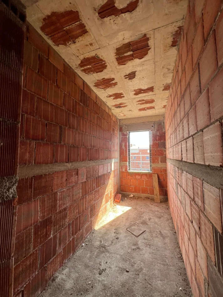 Tirane, shitet apartament 1+1 , 64 m² 74.220 € (Paskuqan)