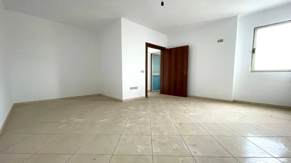 Durres, shitet apartament 1+1 Kati 8, 66 m² 56.355 € (Prane Kazazit)