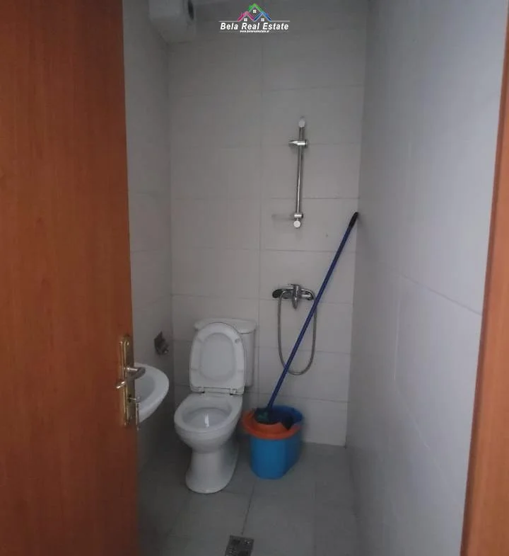 Tirane, jepet me qera garsonier 1+1 Kati 1, 40 m² 470 € (rruga bardhyl)