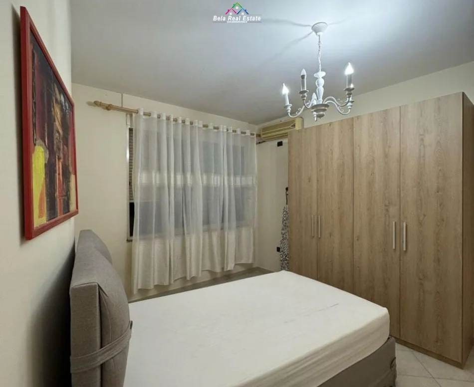 Tirane, jepet me qera apartament 1+1 Kati 8, 65 m² 470 € (Rruga Mikel Maruli)