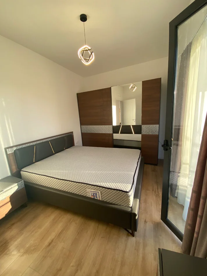 Tirane, jepet me qera Vile 2+1 Kati 2, 85 m² 480 € (Rruga Halit Haxhija)