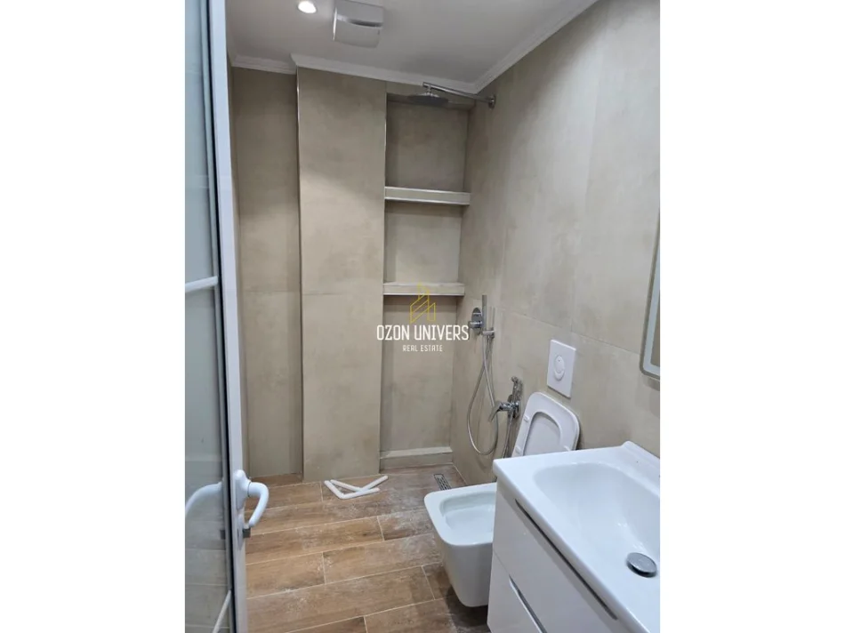 Tirane, shitet apartament 1+1+Ballkon Kati 3, 50 m² 115.000 € (Ish Tregu Elektrik)