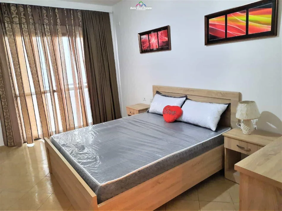 Tirane, shes apartament 1+1+Ballkon Kati 4, 66 m² 126.000 € (5 maji)