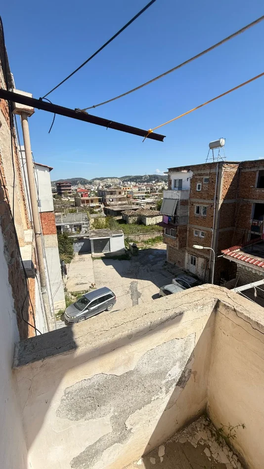 Vlore, shitet apartament 1+1 Kati 4, 70 m² 42.000 € (Rruga Enver Jaho, Vlore)