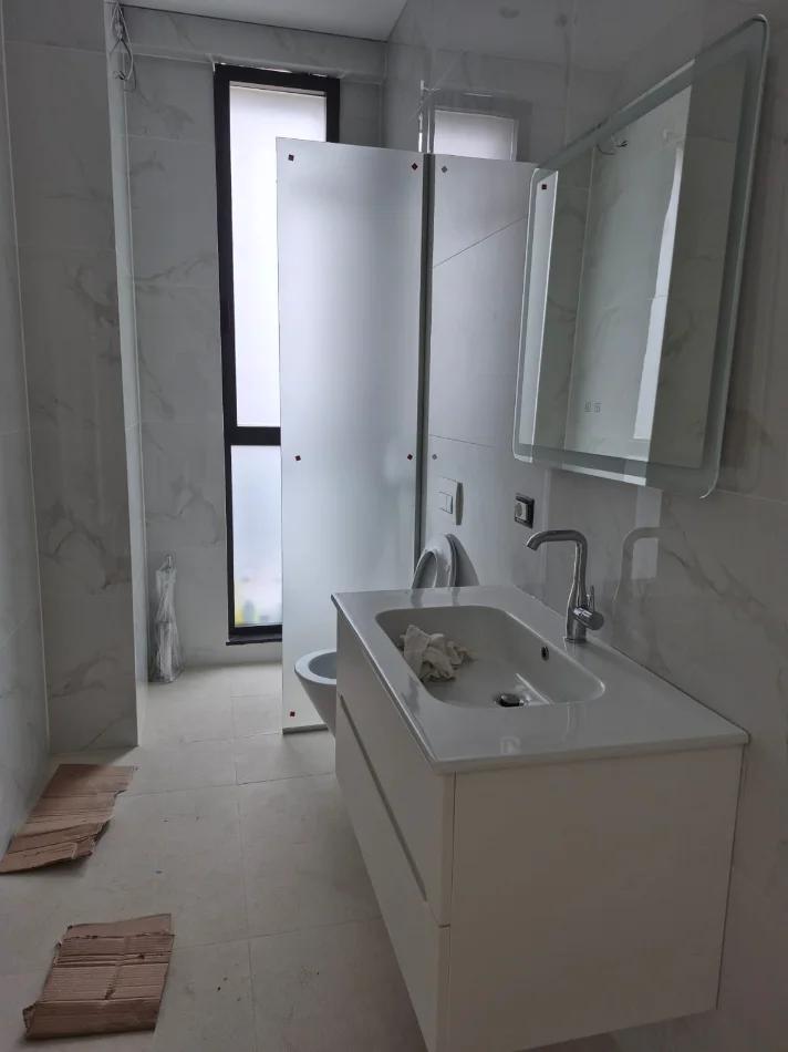 Tirane, shitet apartament 1+1 , 79 m² 220.000 € (Tulipan Residence)