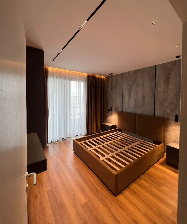 Tirane, shitet apartament 1+1 , 66 m² 180.000 €