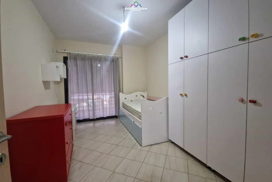 Tirane, jepet me qera apartament 2+1 Kati 3, 110 m² 550 € (Rruga Teodor Keko)