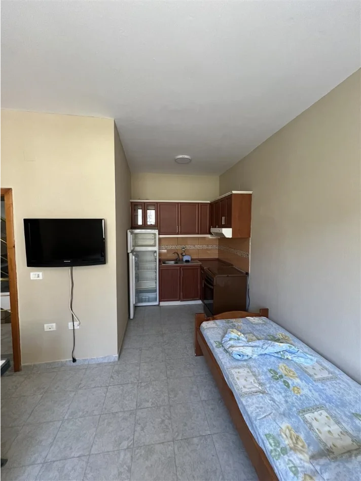 Durres, shes hotel Kati 4, 576 m² 750.000 € (Golem)