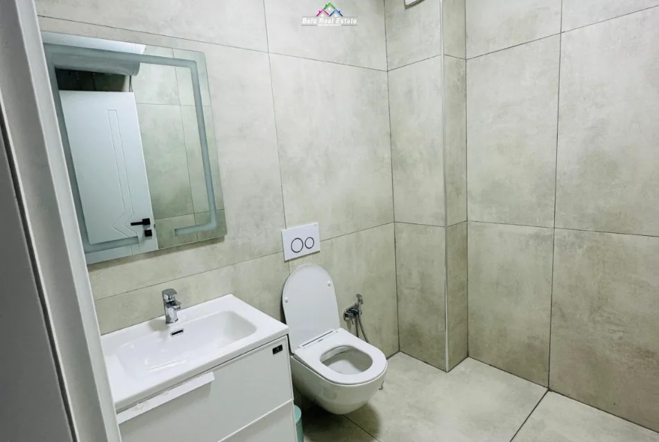 Tirane, jepet me qera apartament 2+1 Kati 6, 120 m² 1.300 € (Rruga e durresit)